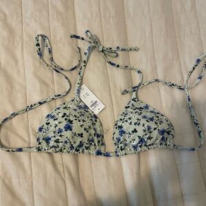 BNWT Abercrombie & Fitch triangle bikini top